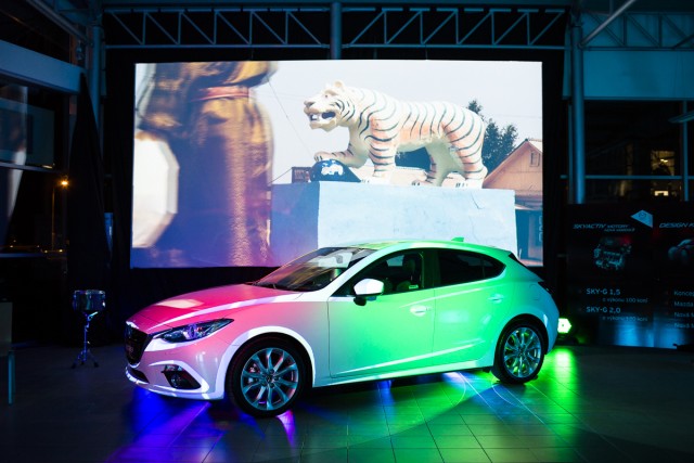 Videomapping na auto
